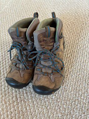Keen Women's Hiking Boots GTS 1012 Size 7 Brown with Blue Accents Gorpcore